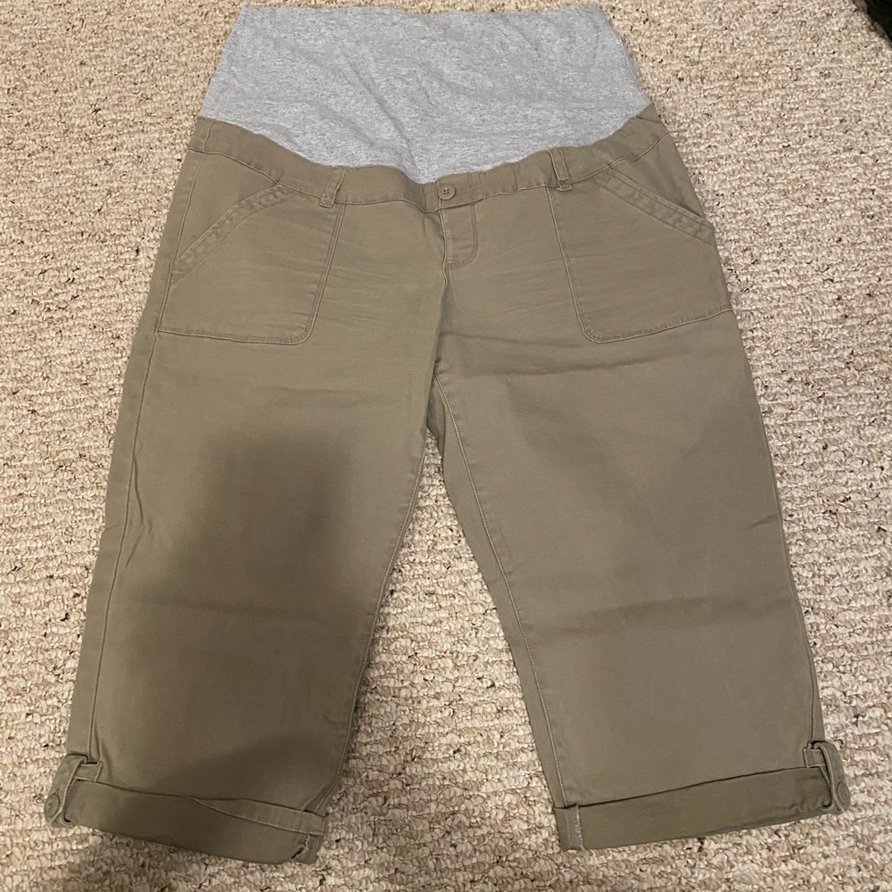 Maternity Capri's